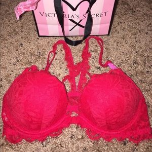 Victoria’s secret pink bra